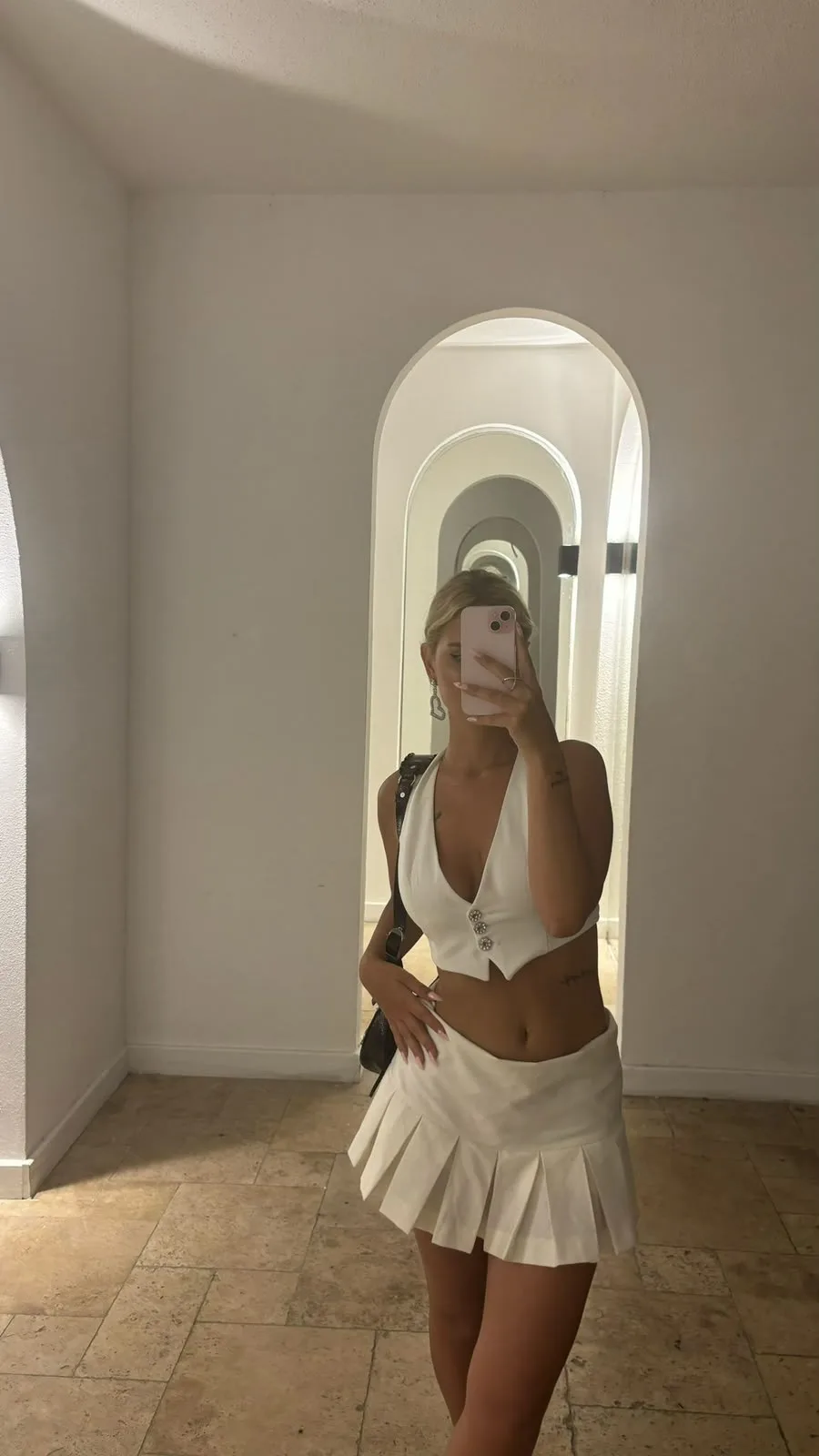 Kıvrımlı Bodrum Merkez Escort Bayan Alev